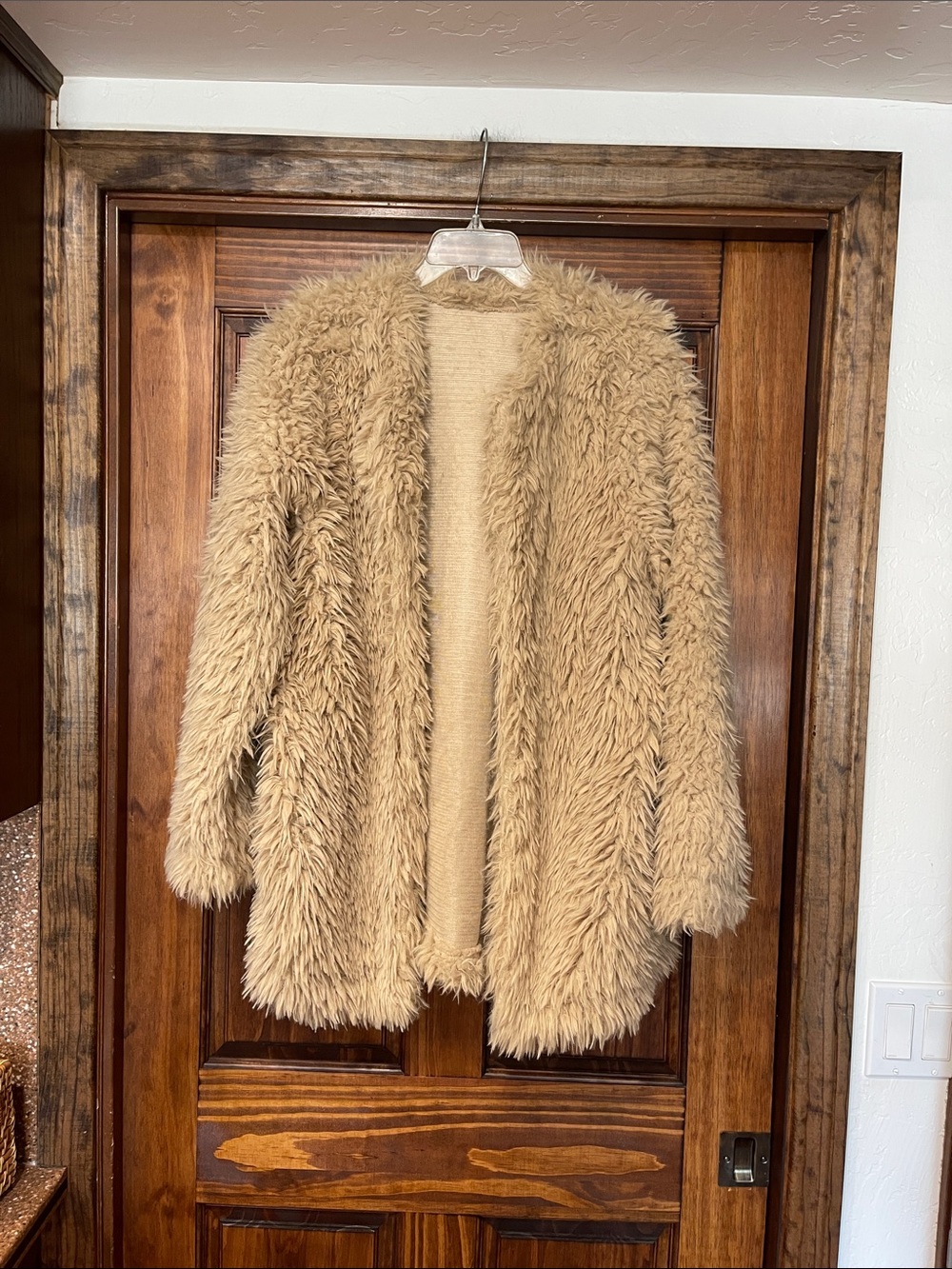 Unbranded Beige Shaggy Faux Fur Coat Open Front Plush Long Sleeve Jacket O/S